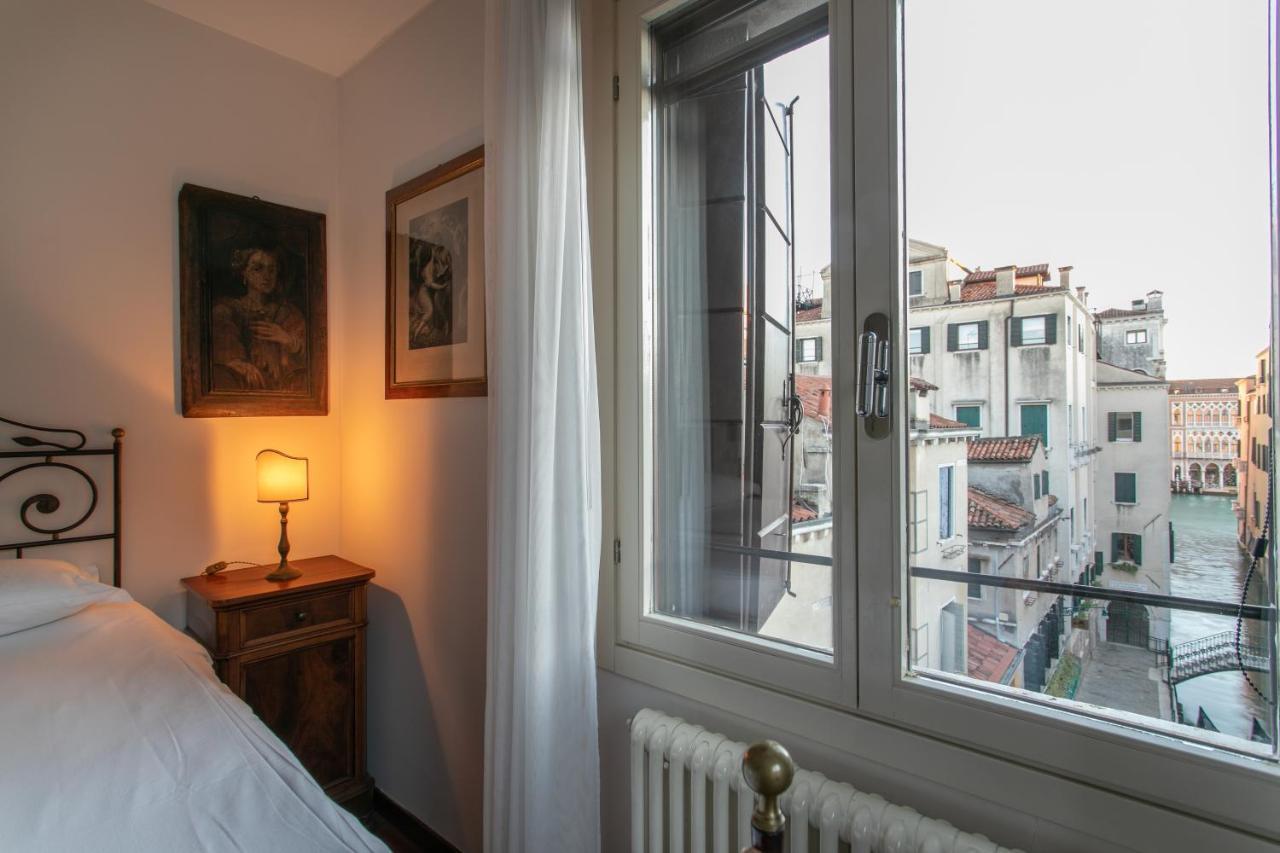 Ca' Al Giglio - Vista Canale Venecia